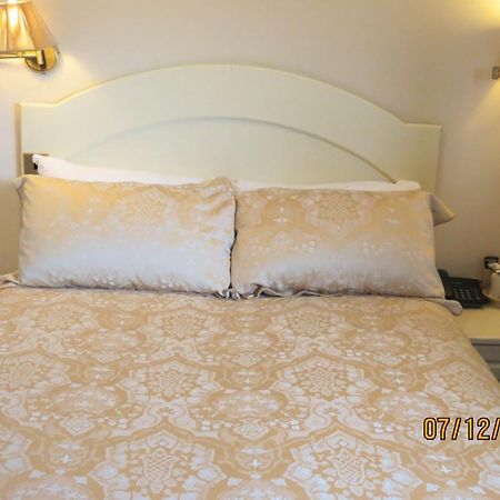 Hunters Lodge Guest House Southampton Exteriör bild