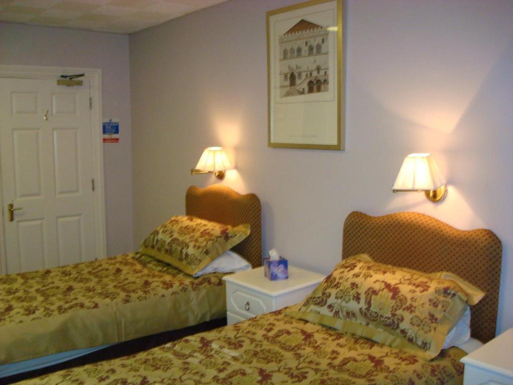 Hunters Lodge Guest House Southampton Rum bild