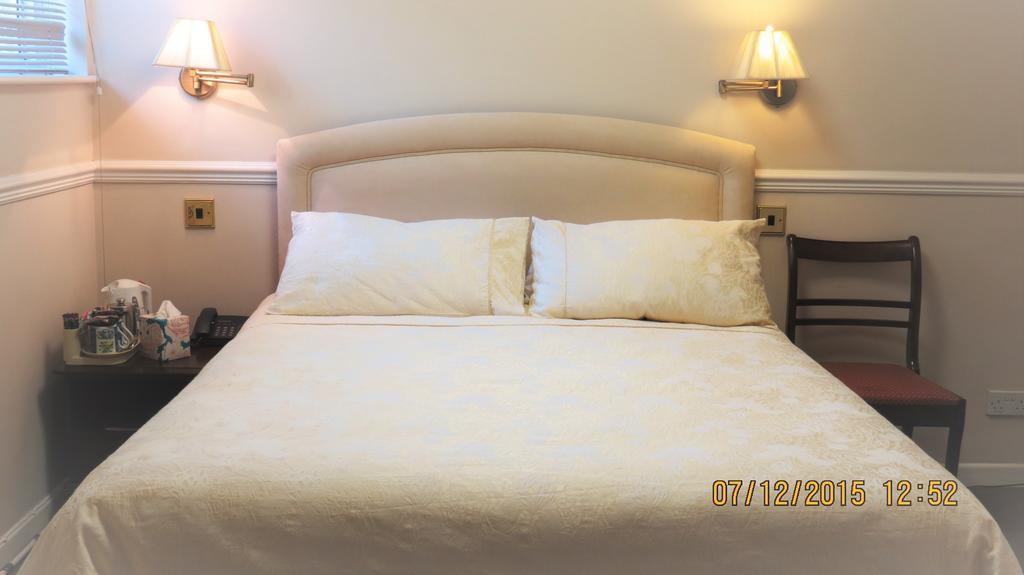 Hunters Lodge Guest House Southampton Exteriör bild