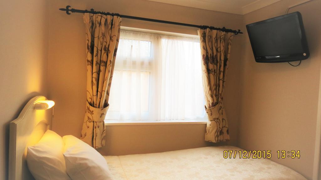 Hunters Lodge Guest House Southampton Exteriör bild