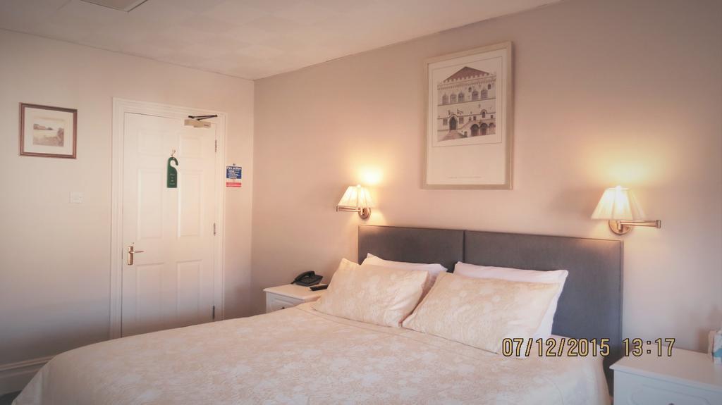 Hunters Lodge Guest House Southampton Exteriör bild