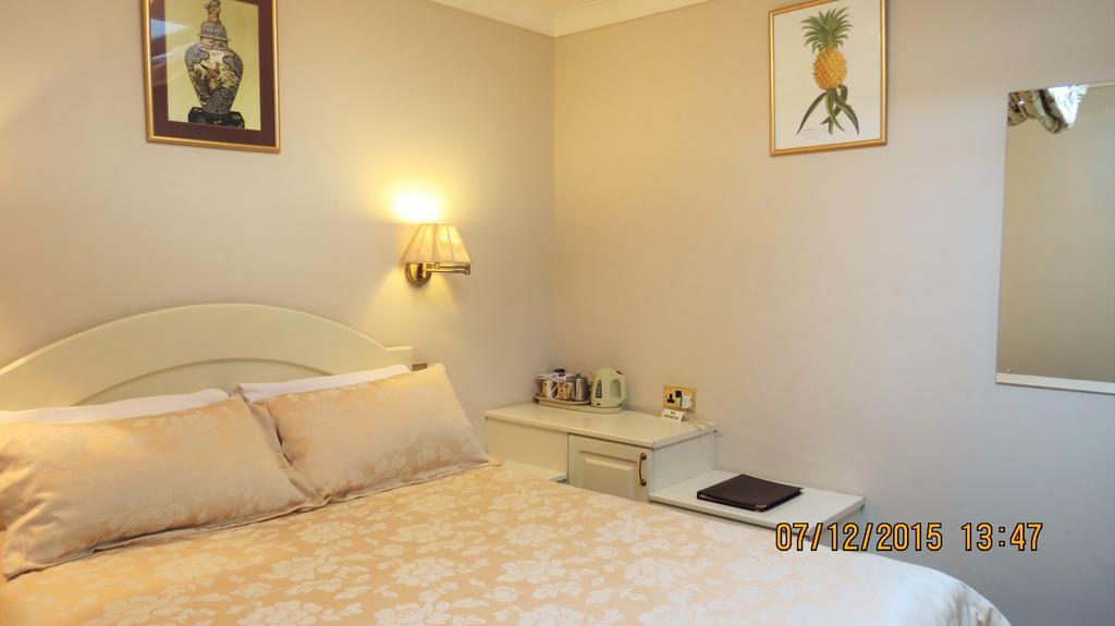 Hunters Lodge Guest House Southampton Exteriör bild