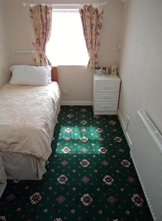 Hunters Lodge Guest House Southampton Rum bild